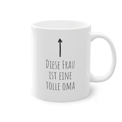 Weisse Tasse mit Pfeil "tolle Oma"