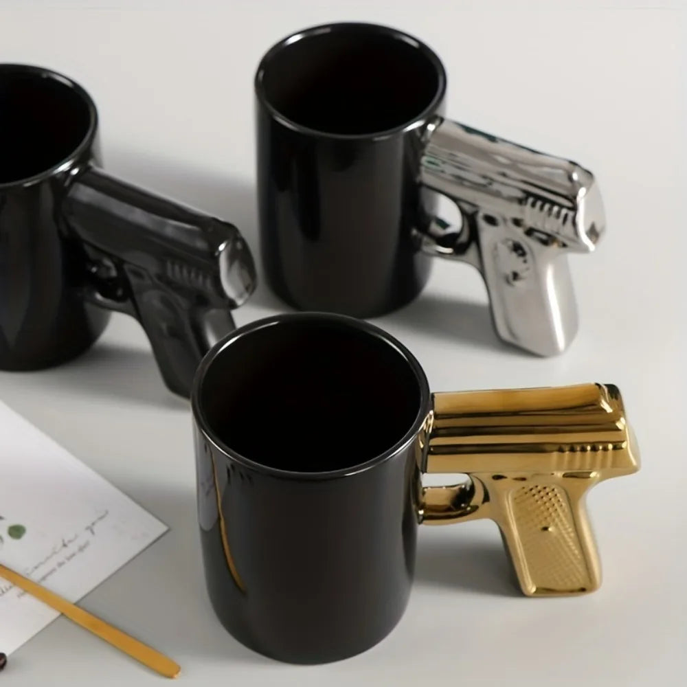 Tasse mit Pistolengriff