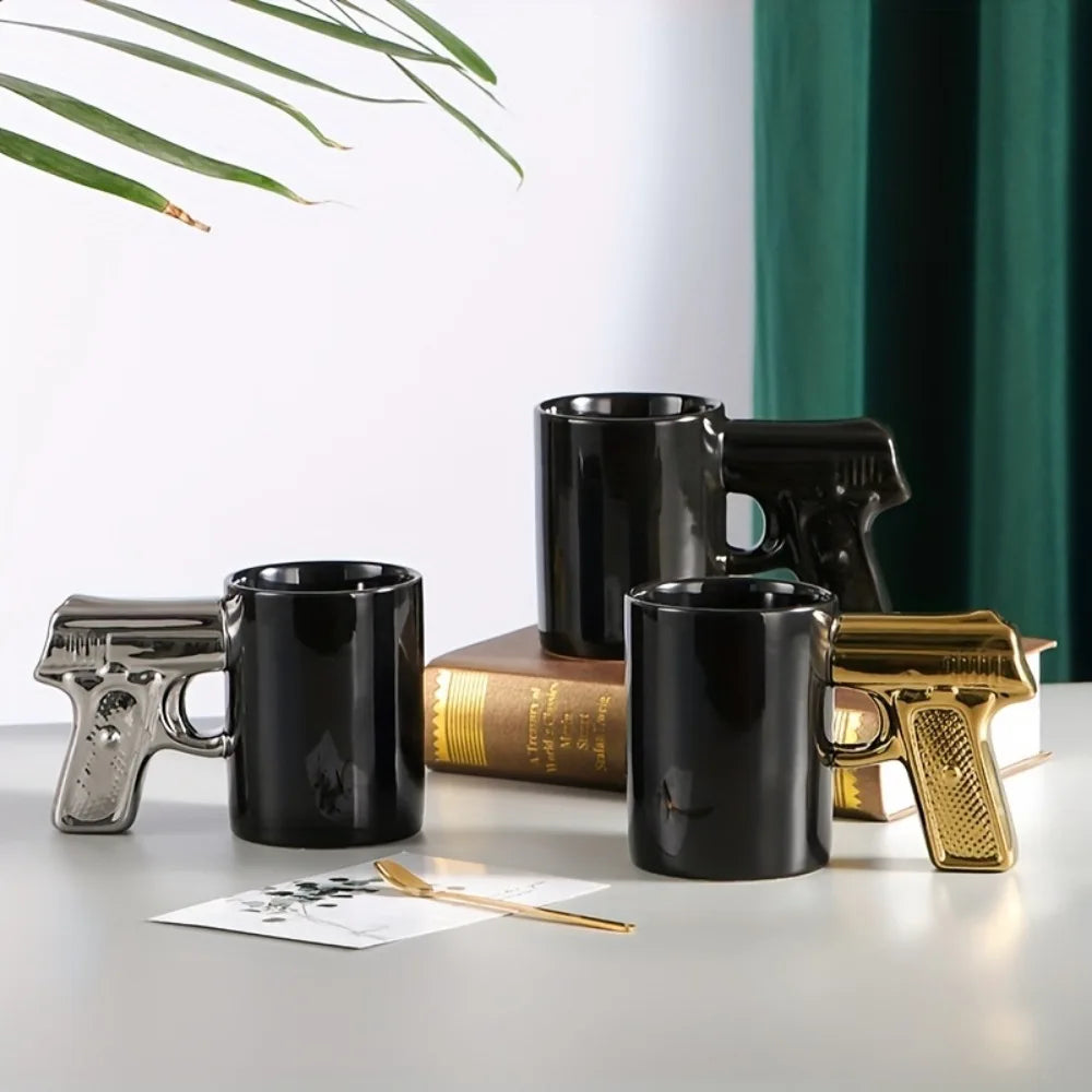 Tasse mit Pistolengriff